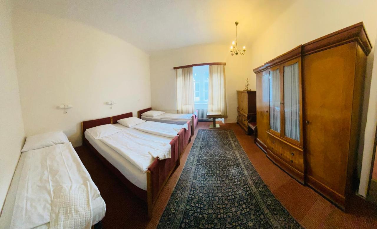 EA Hotel Hrubá Skála Esterno foto